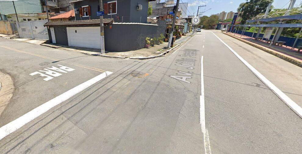 Sobrado para Venda em Guarulhos, Vila Aliança, 3 dormitórios, 1 suíte, 3 banheiros, 4 vagas - RC IMÓVEIS A VENDA