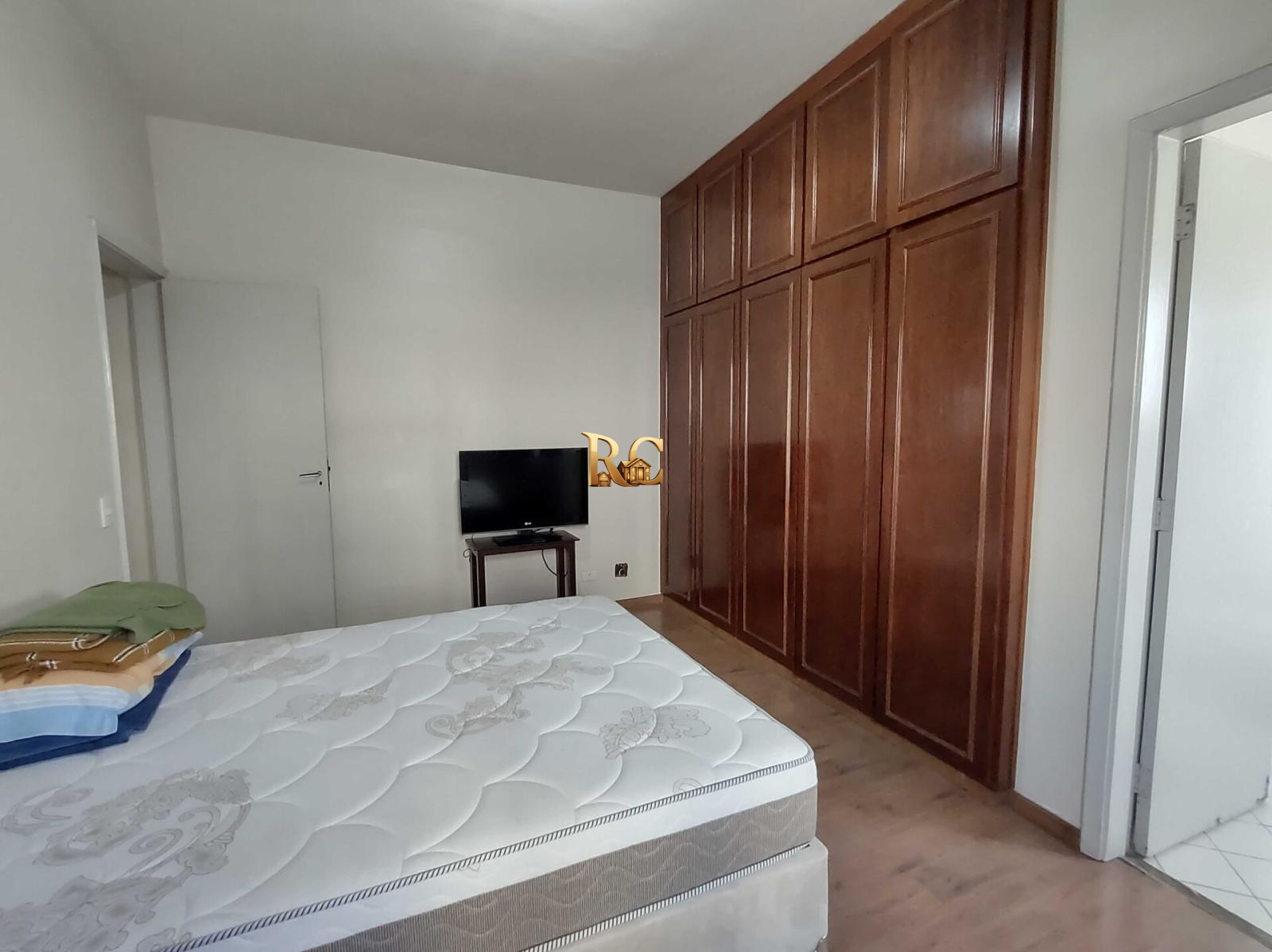 Apartamento para Venda em Guarulhos, Vila Augusta, 3 dormitórios, 1 suíte, 3 banheiros, 2 vagas - RC IMÓVEIS A VENDA